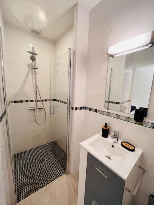Studio Jardin Privatif 300M De La Plage 圣马克西姆 外观 照片